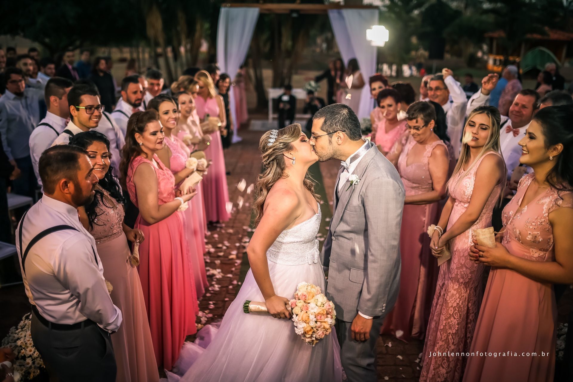 Foto CASAMENTO LINDSAY E THIAGO - SÃO JOSÉ DO RIO PRETO - SP - 18.08.18 Foto CASAMENTO LINDSAY E THIAGO - SÃO JOSÉ DO RIO PRETO - SP - 18.08.18 - Imagem 5