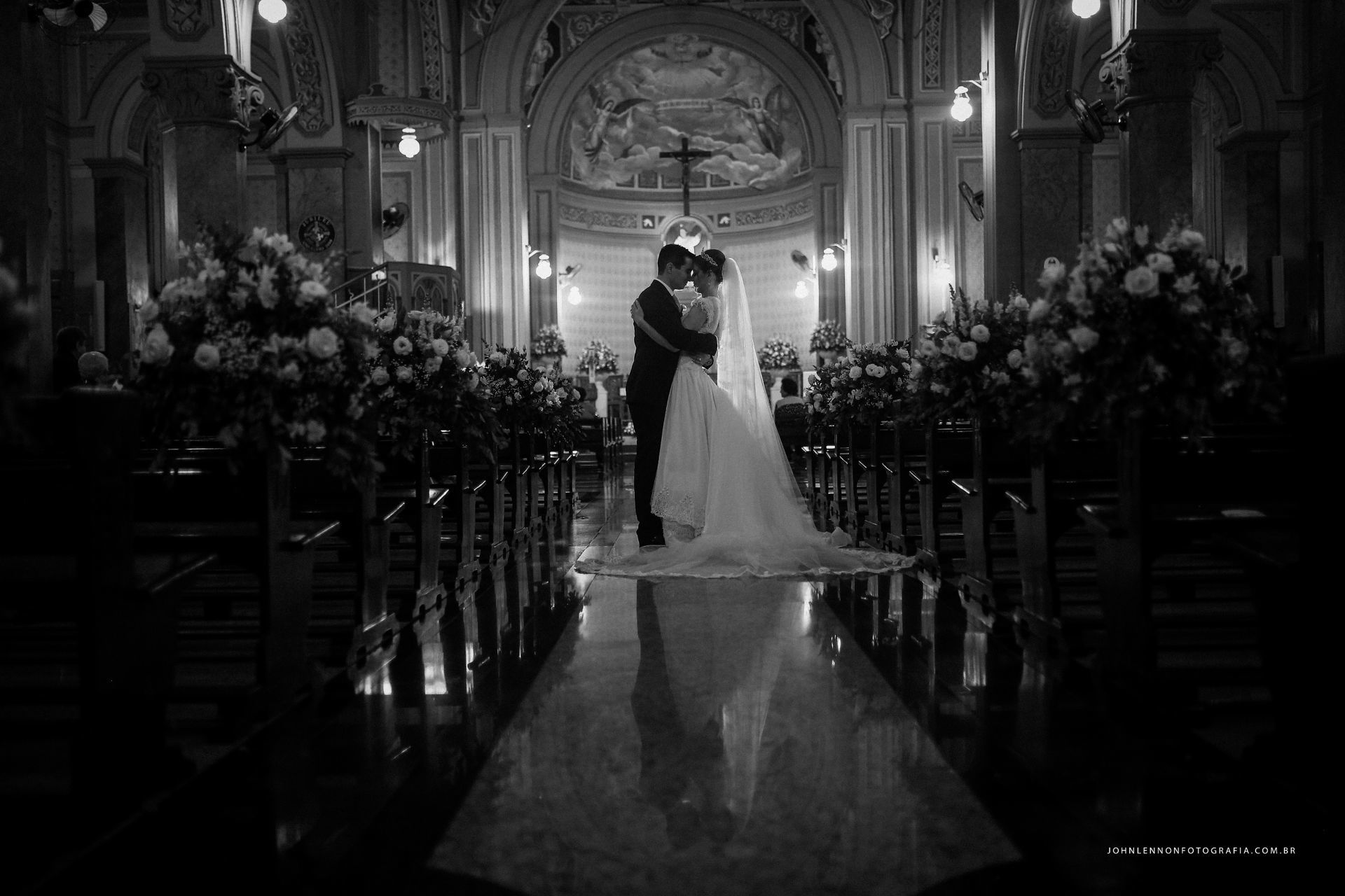 Foto CASAMENTO CATANDUVA - VITOR E JULIANA Foto CASAMENTO CATANDUVA - VITOR E JULIANA - Imagem 9